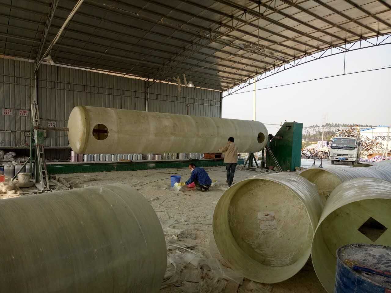   玻璃鋼化糞池...